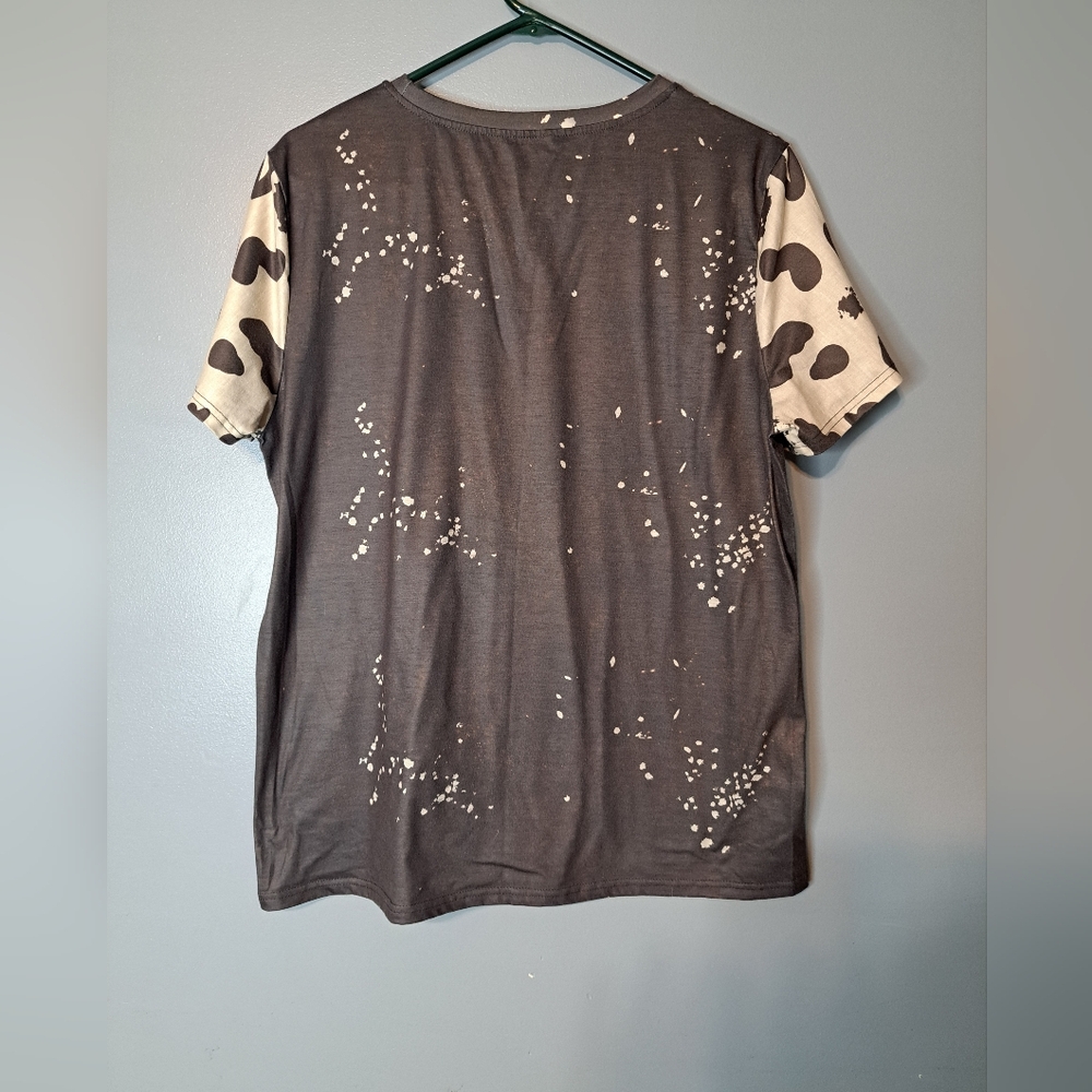 Highland Cow Short Sleeve Tee - Black and Cream - Picture 2 of 2